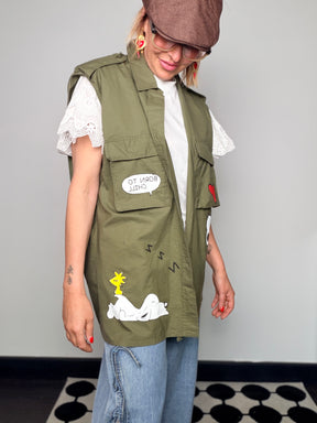 Gilet Cargo in Cotone Verde Militare con Patch Snoopy
