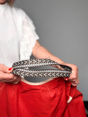 Borsa Hobo in Nylon con Patch Bandana Paisley Ricamata