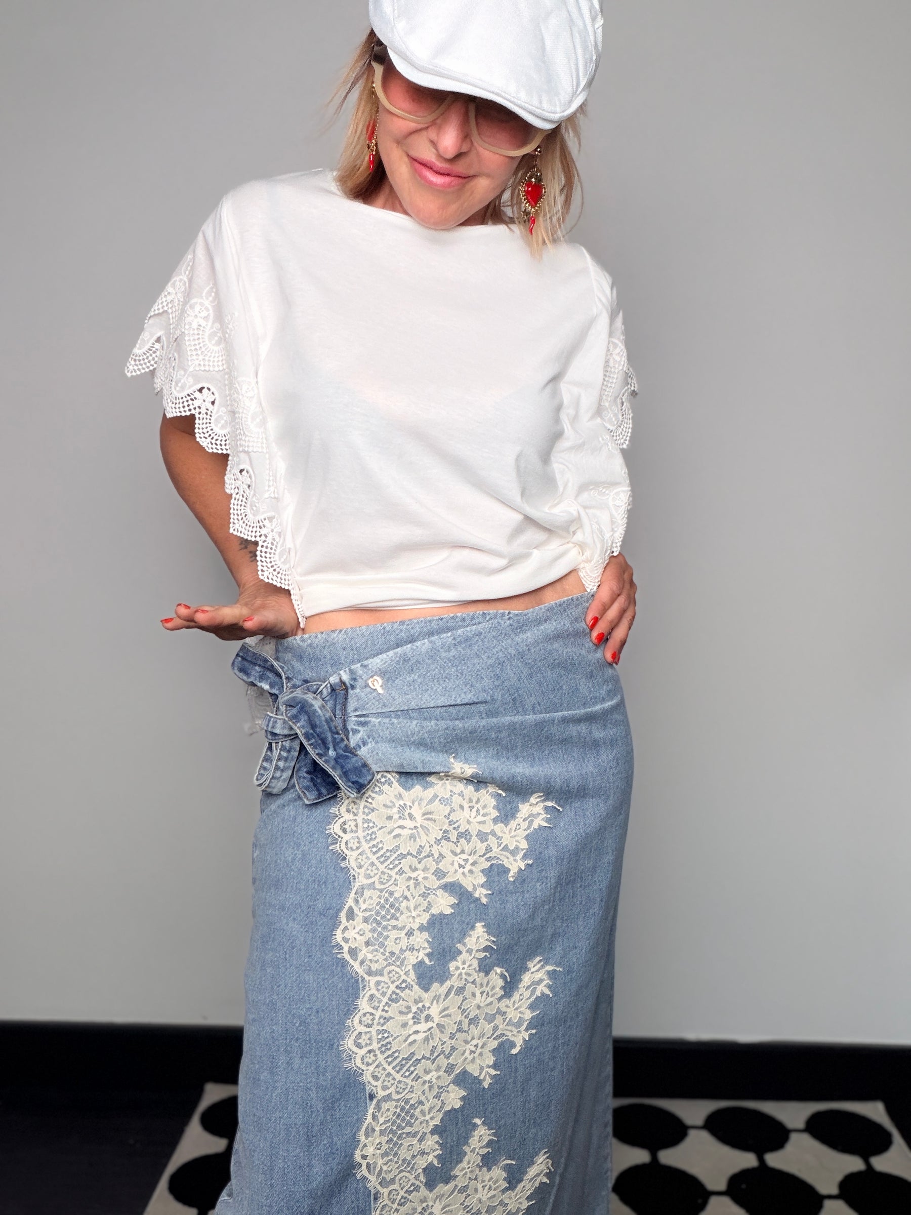 Gonna Portafoglio in Denim con Applicazione Pizzo Chantilly