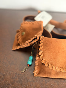 Cintura Marsupio in Camoscio con Charm Turchese