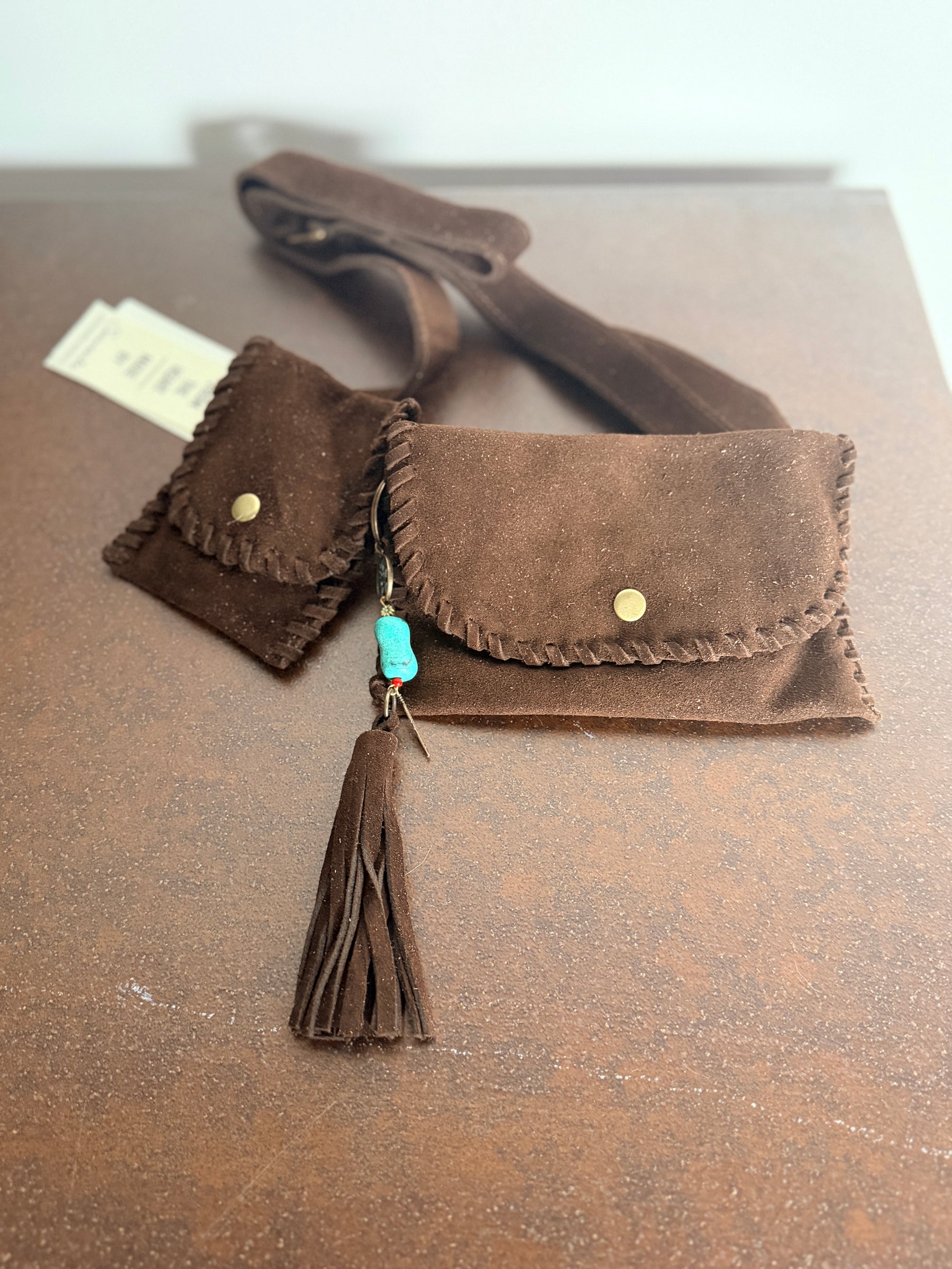 Cintura Marsupio in Camoscio con Charm Turchese