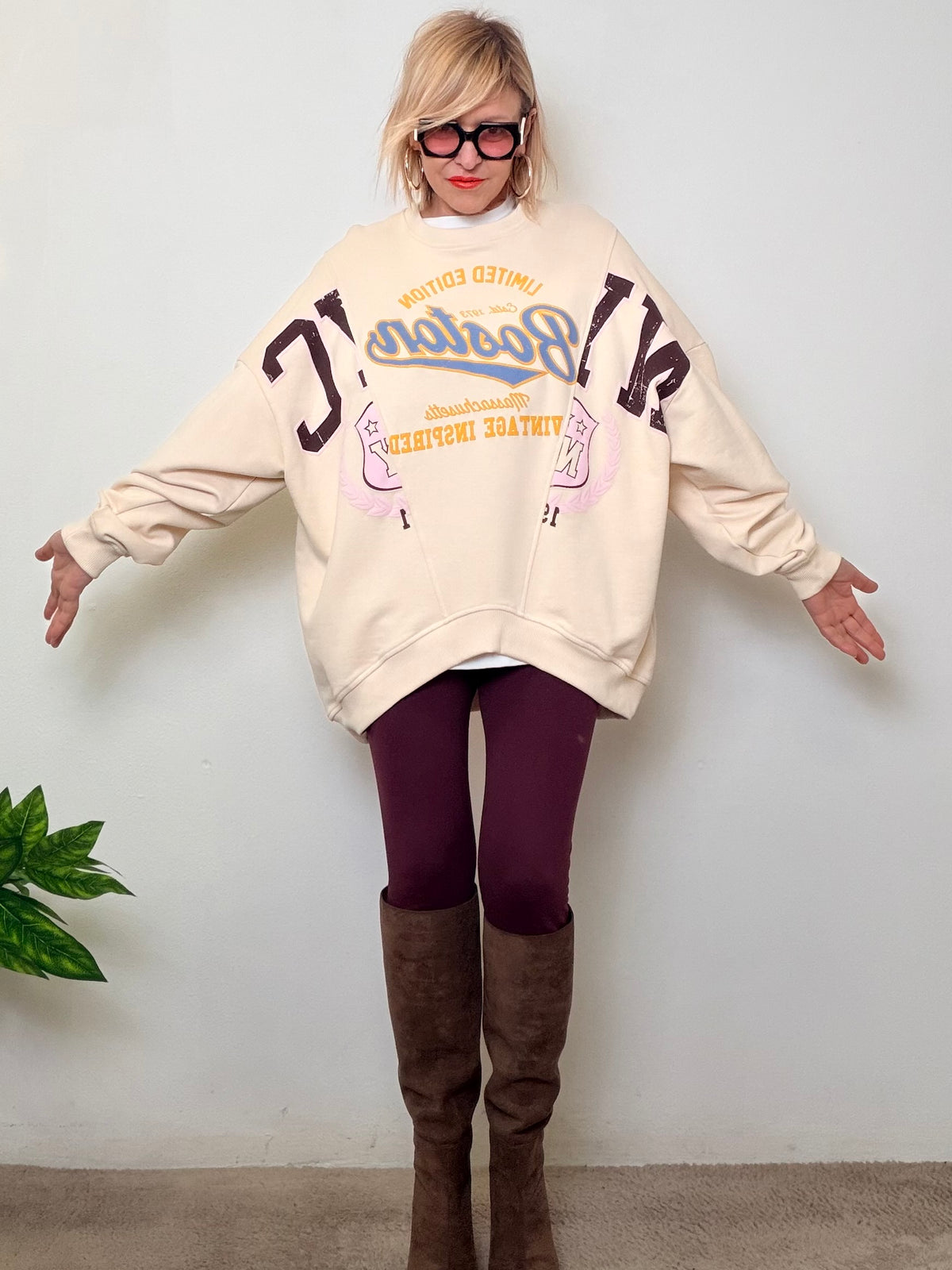 Felpa Over “College Vibes”