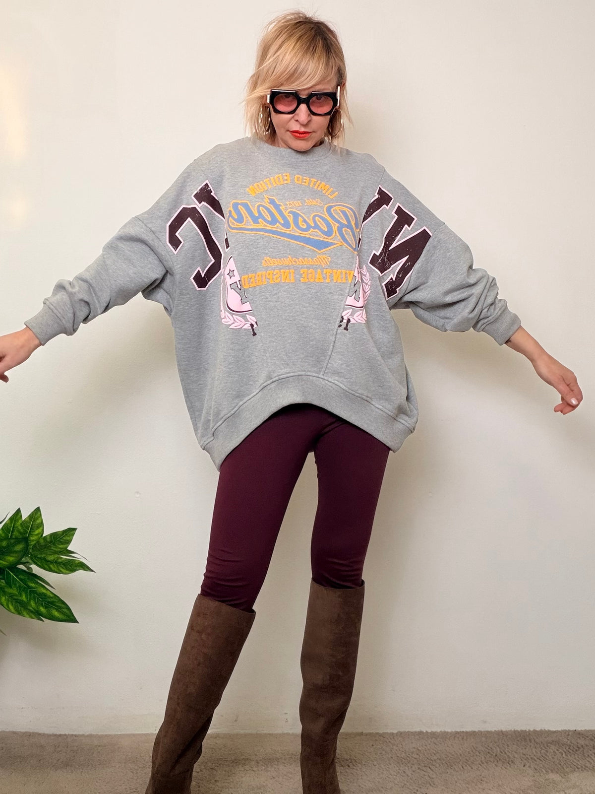 Felpa Over “College Vibes”