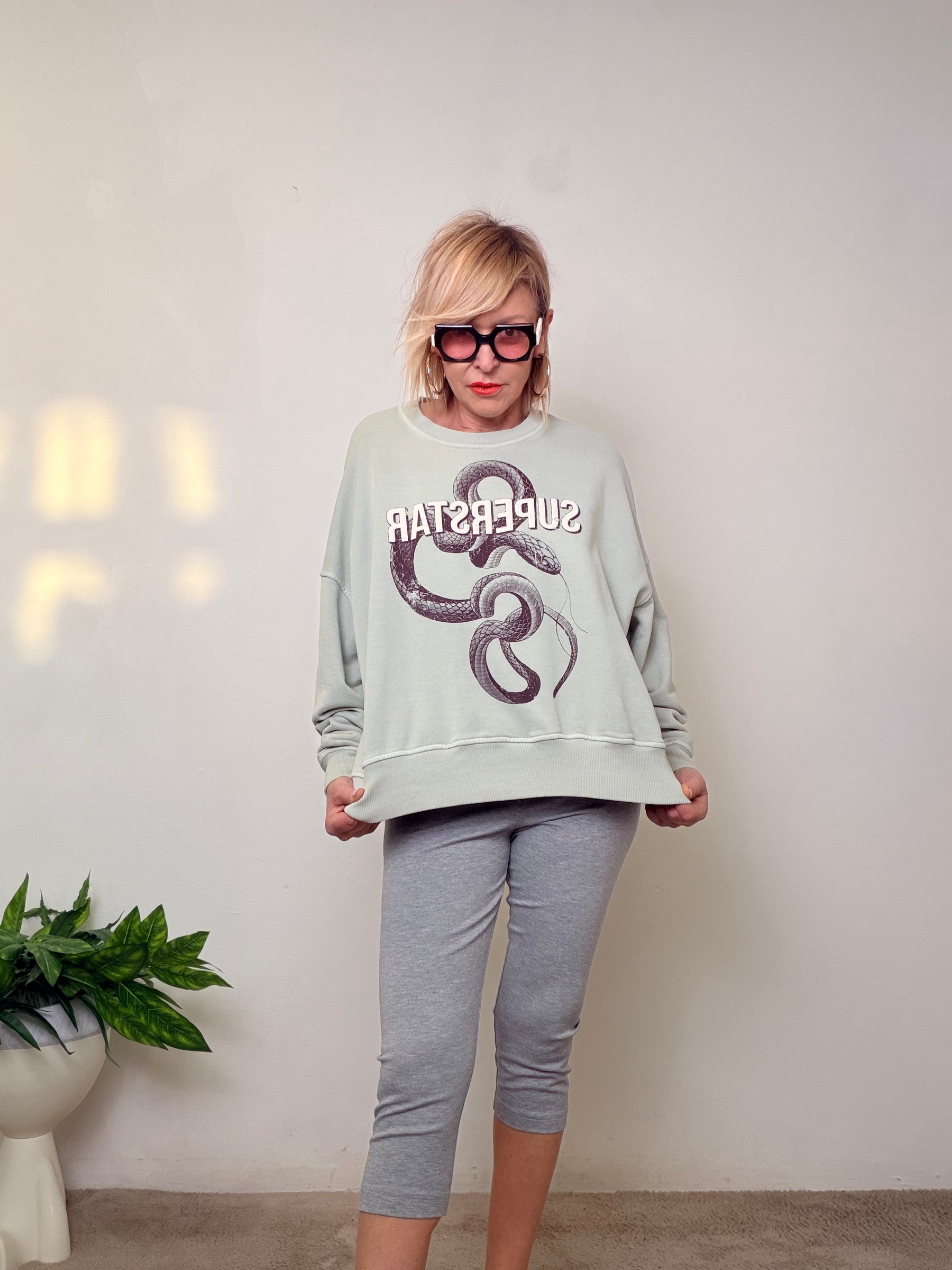 Felpa Over “Superstar Snake”