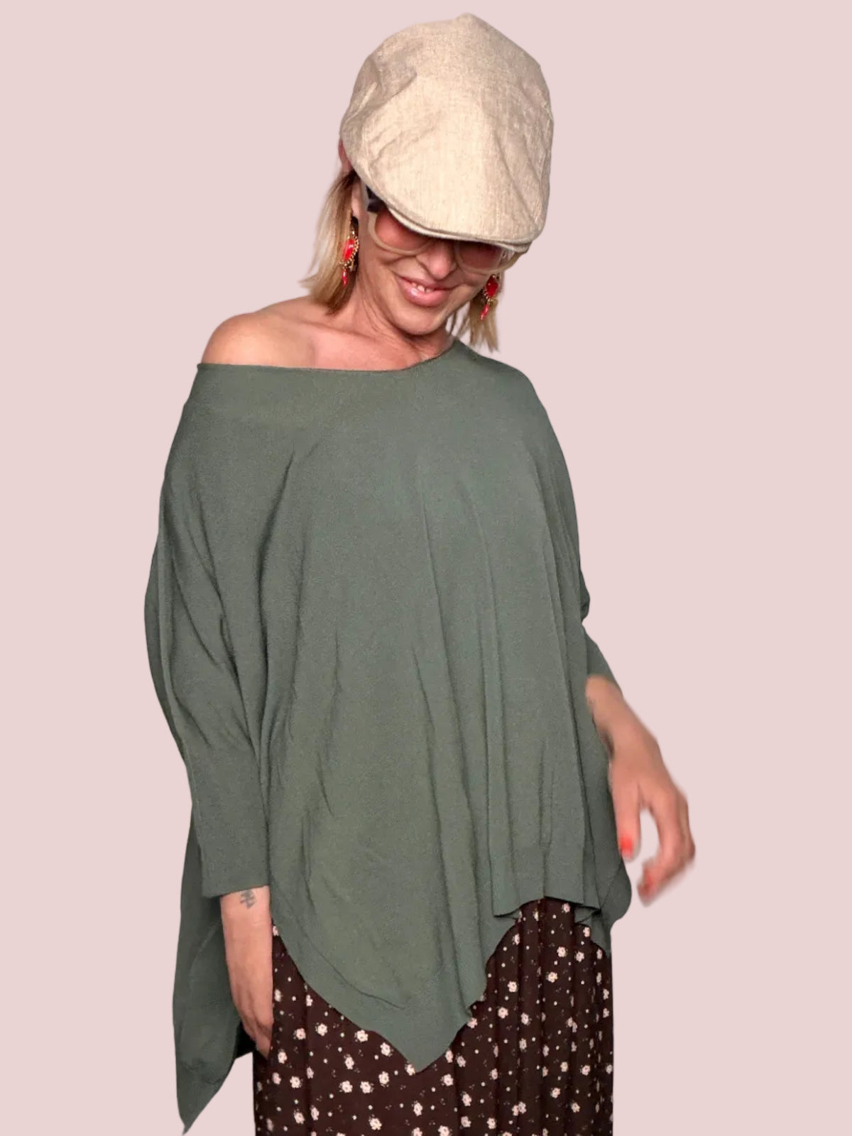 Maglia Oversize in Viscosa con Collo a Barchetta e Maniche a Pipistrello