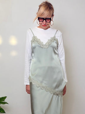 T-Shirt con Top in Pizzo Cucito “Lingerie Chic”