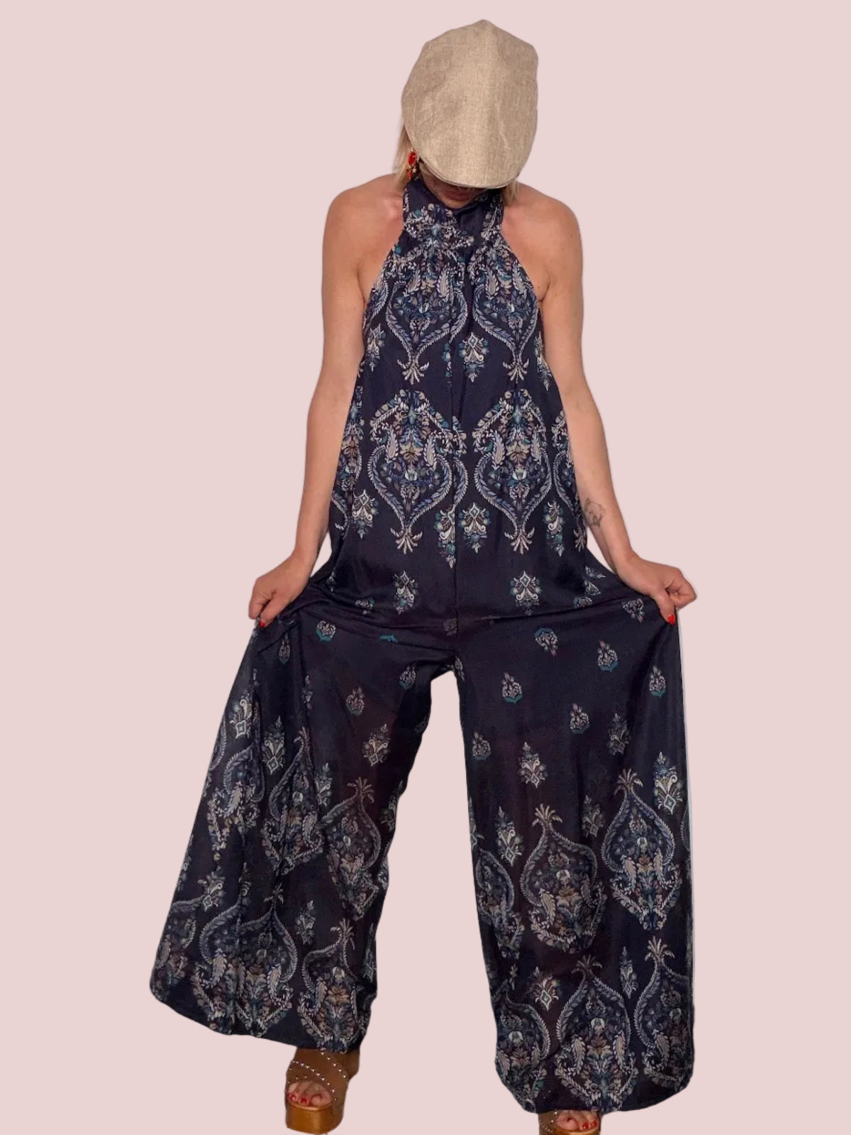 Tuta Jumpsuit Halter in Tencel e Lino con Stampa Paisley Blu Notte