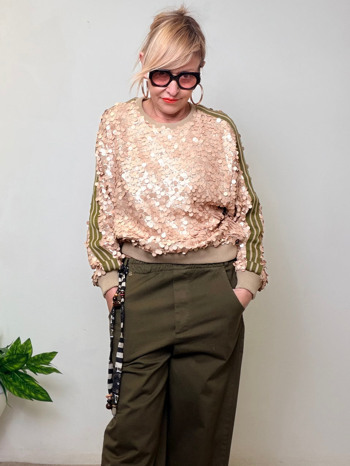 Maglia in Paillettes “Soft Glam Rebel”