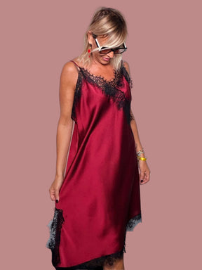Slip Dress in Raso con Pizzo Chantilly Nero – Bordeaux