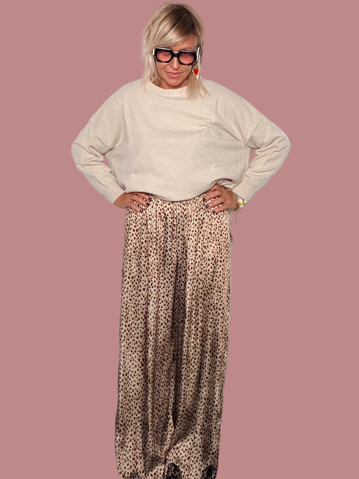 Pantalone Animalier con Fondo Decorativo