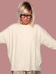 Maglione Over con Maniche a Pipistrello e Spacchi