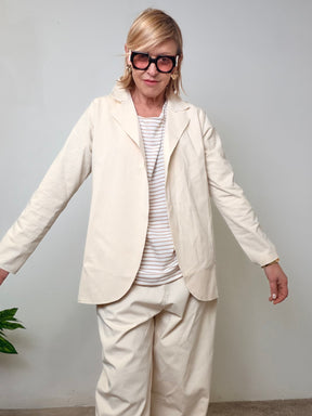 Giacca in Punto Milano – Chic rilassato con anima comfy ✨