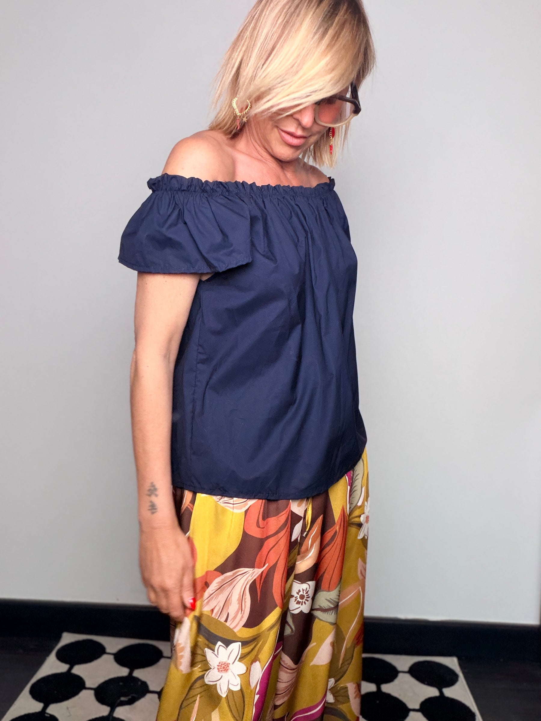Camicia Off-Shoulder con Maniche a Palloncino