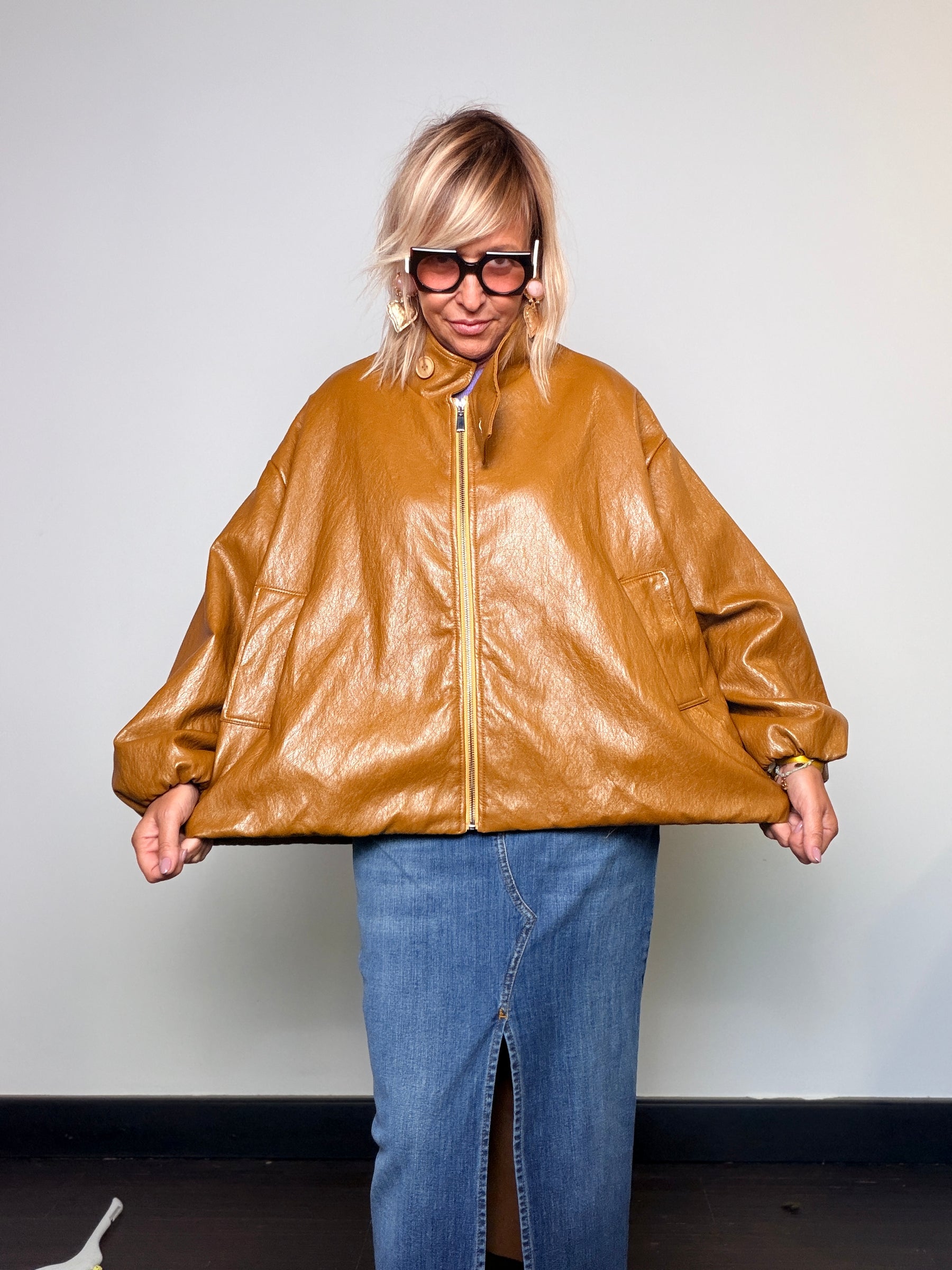 Giubbotto bomber in ecopelle color cuoio