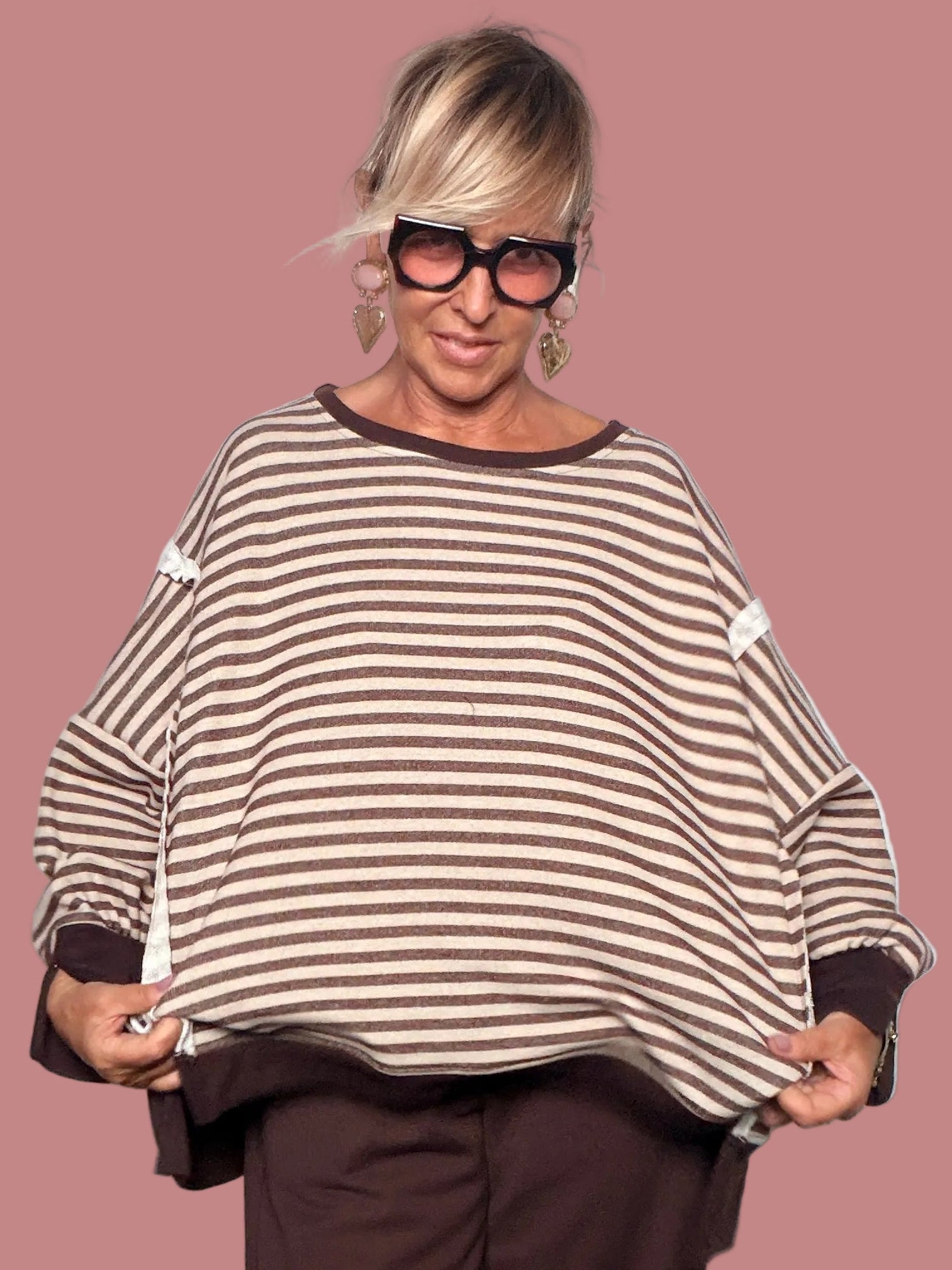 Felpa a Righe Marrone e Beige con Dettagli a Contrasto