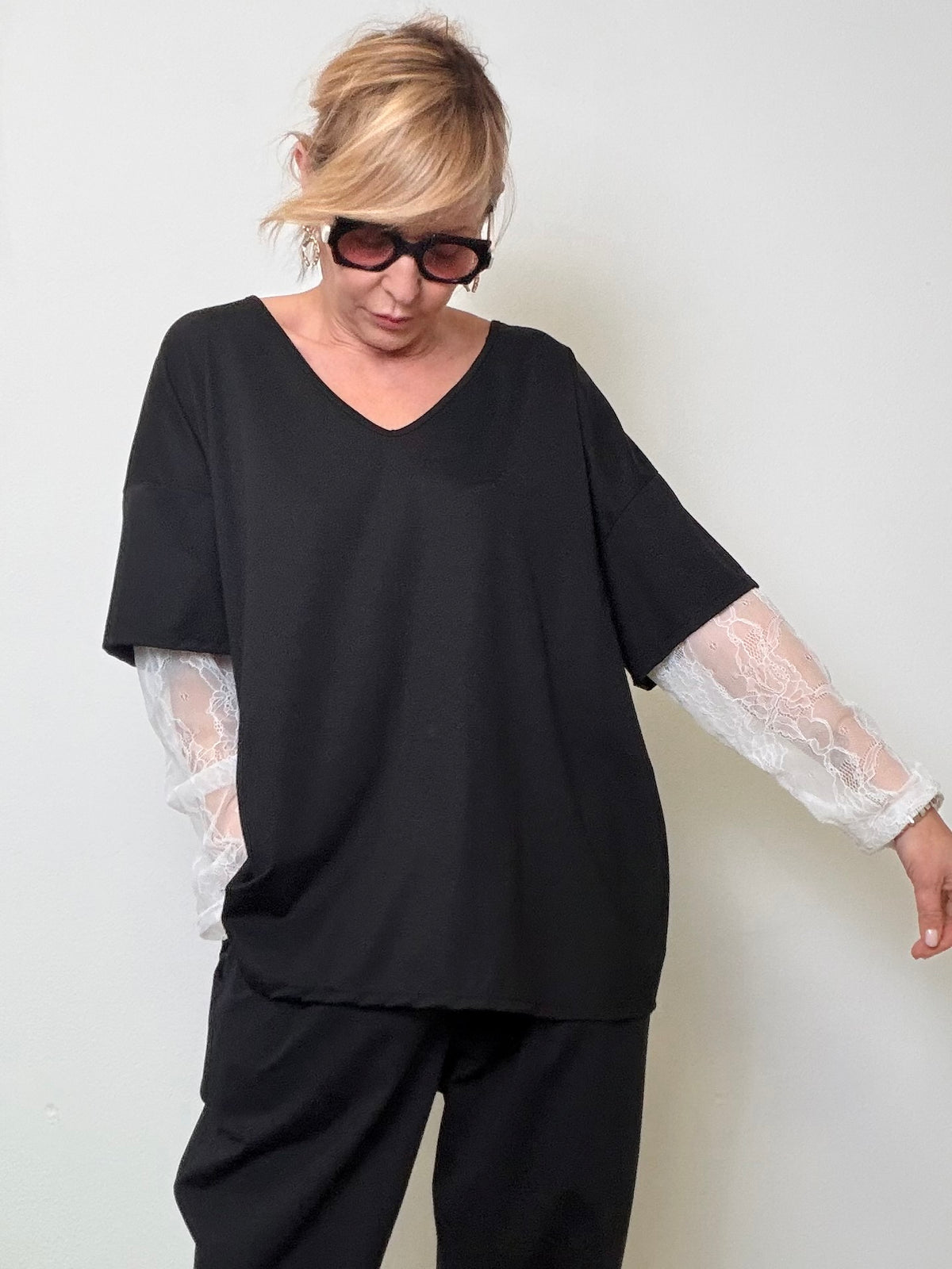 T-Shirt Over con Maniche in Pizzo