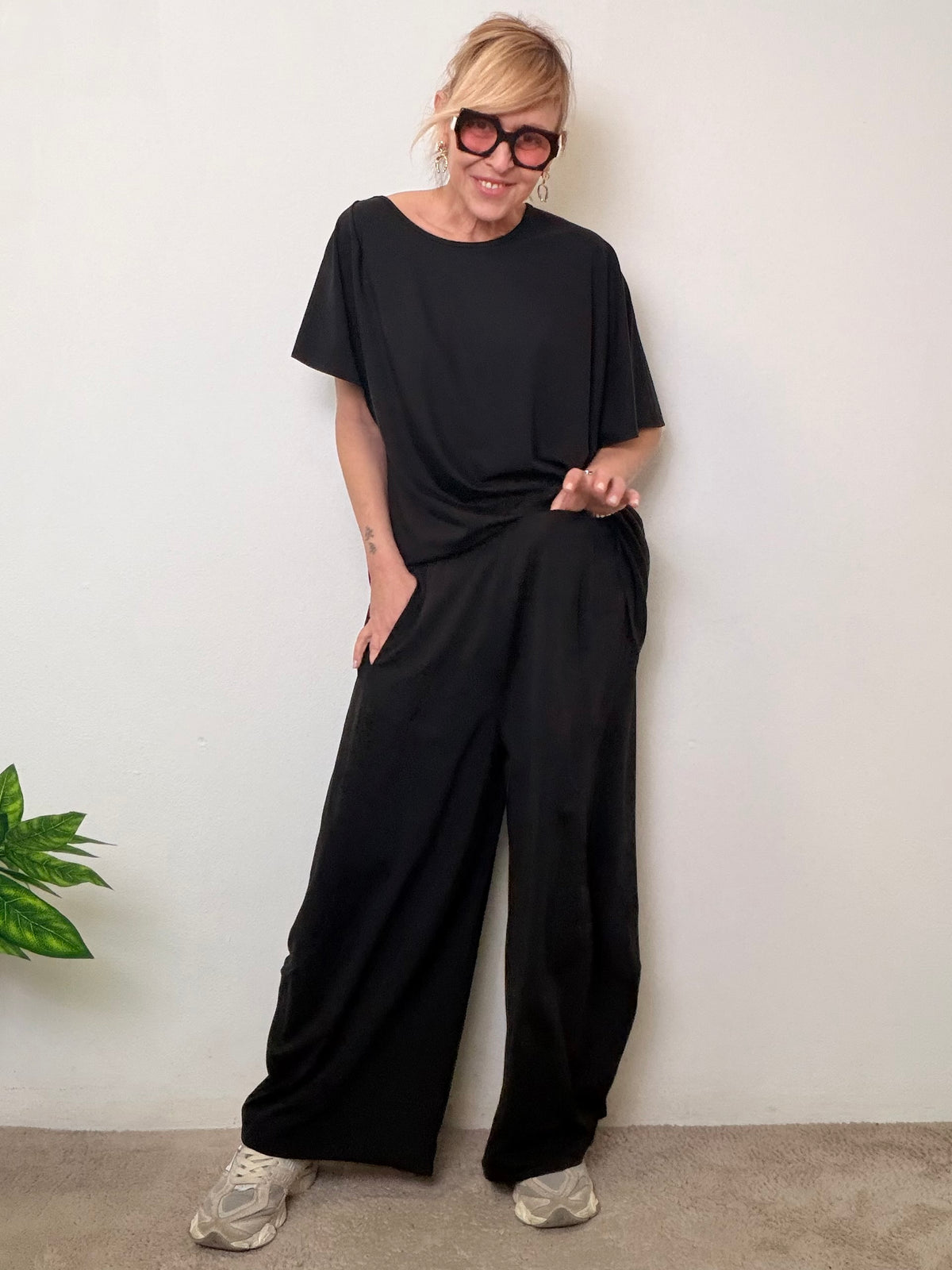 Pantalone over con elastico e cavallo basso