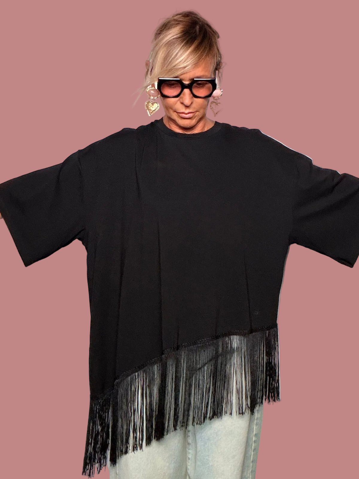 T-Shirt Over Asimmetrica con Frange