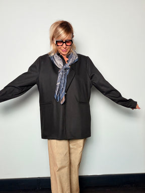 Giacca Blazer Over con Foulard Incluso
