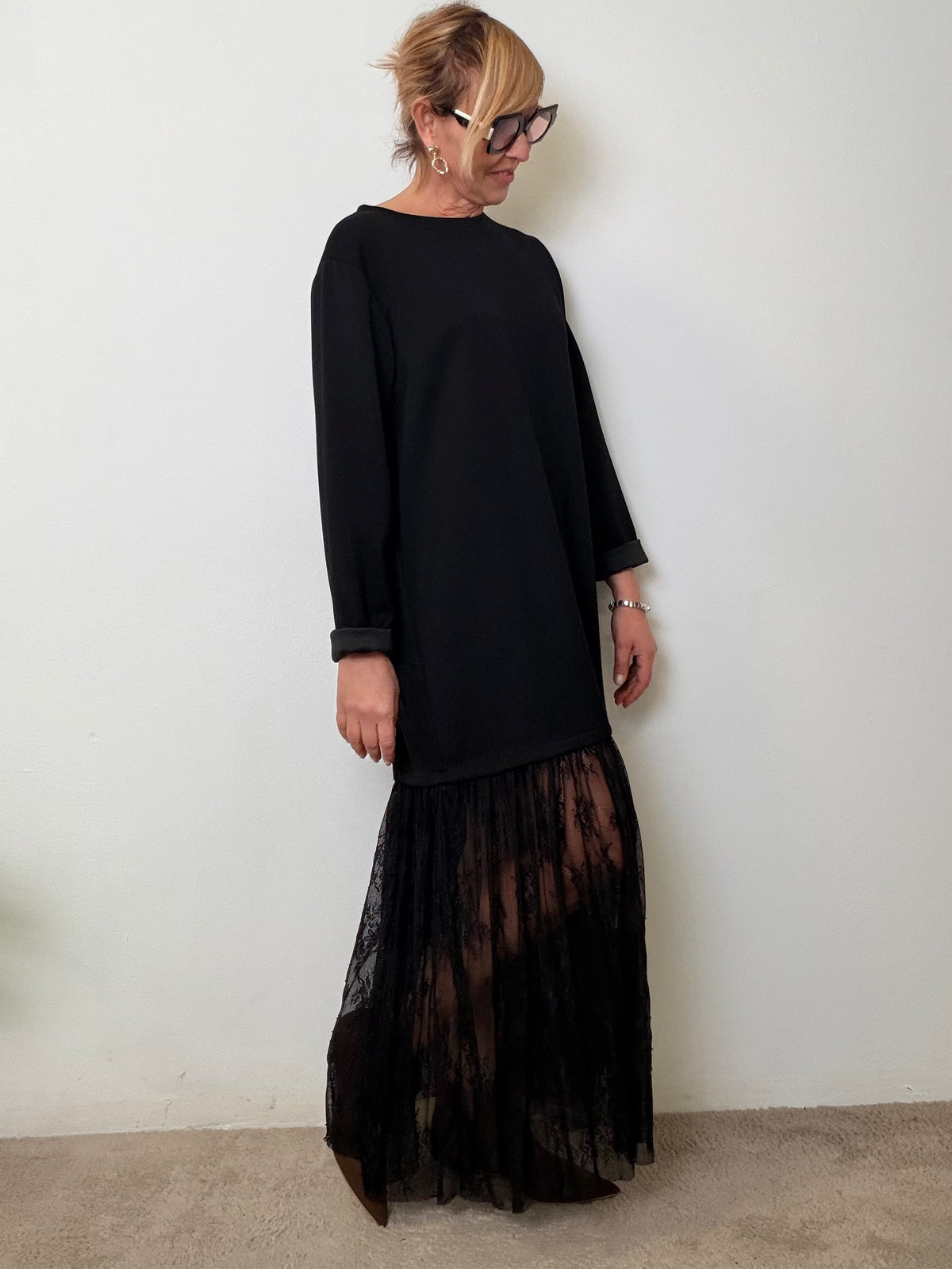 Abito Comfy Chic con Fondo in Pizzo