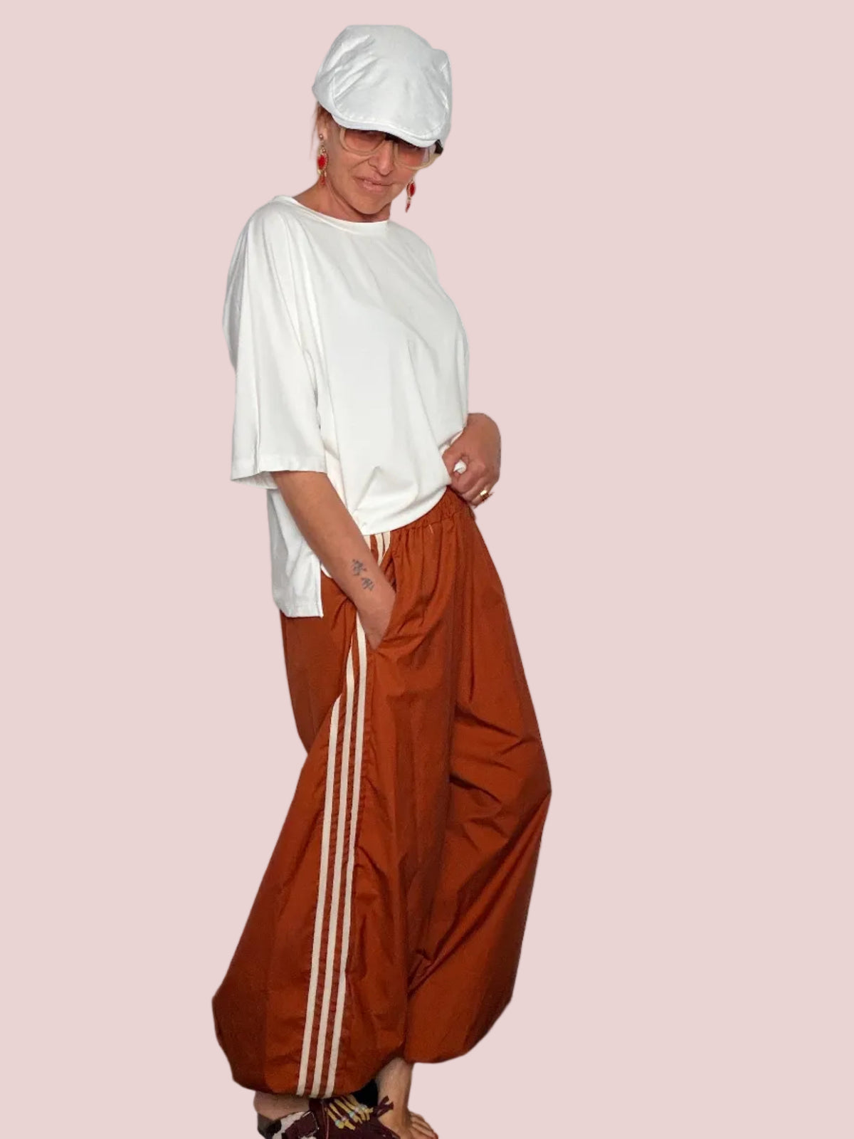 Pantalone Palazzo Terracotta – Vita Elastica e Coulisse alla Caviglia