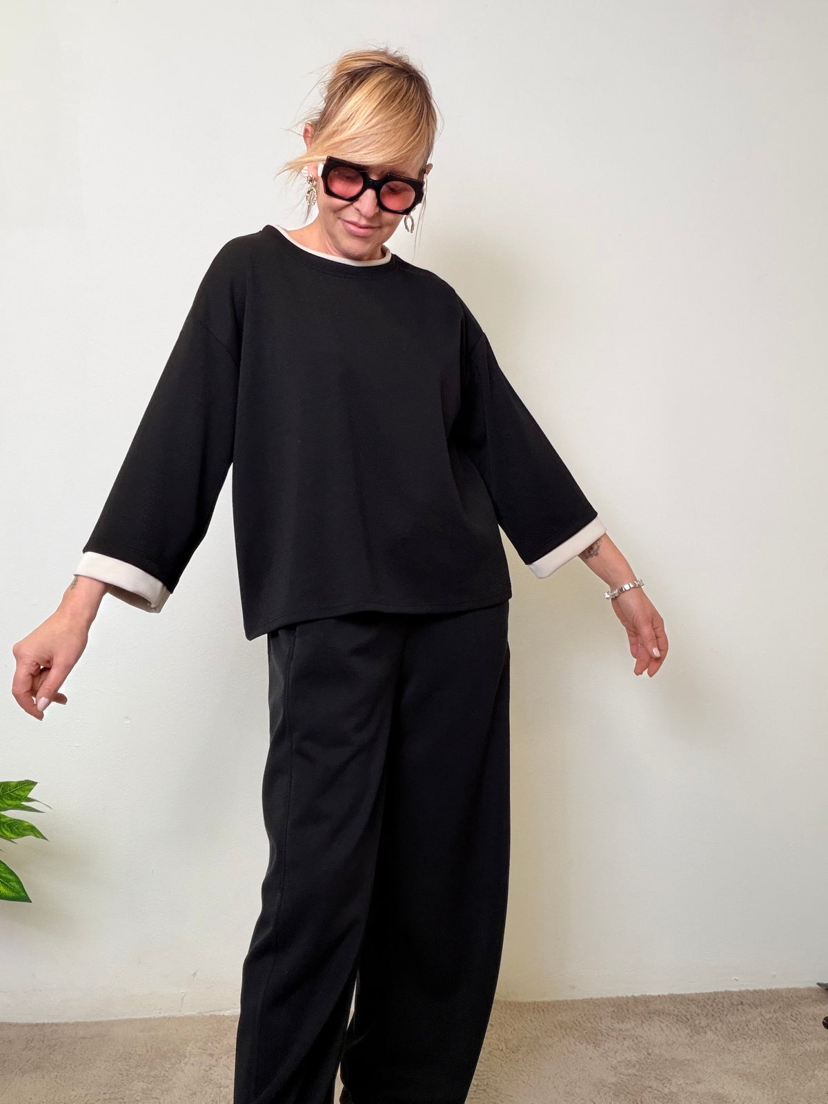 Felpa Over Black & White Chic