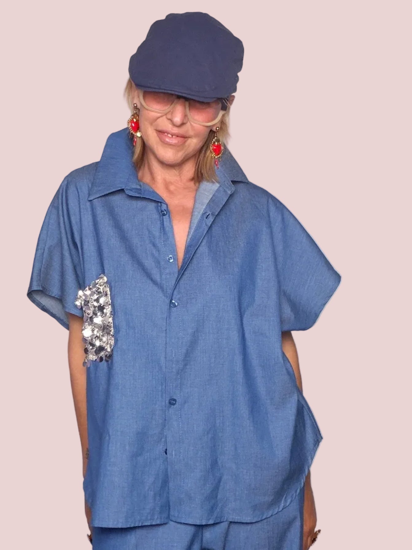 Camicia Oversize in Chambray Blu con Tasca Gioiello