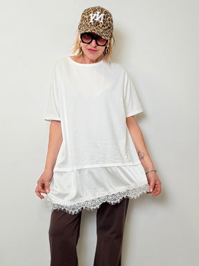 T-Shirt Over con Balza in Raso e Pizzo