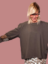 Maglia con maniche e dettaglio in pizzo