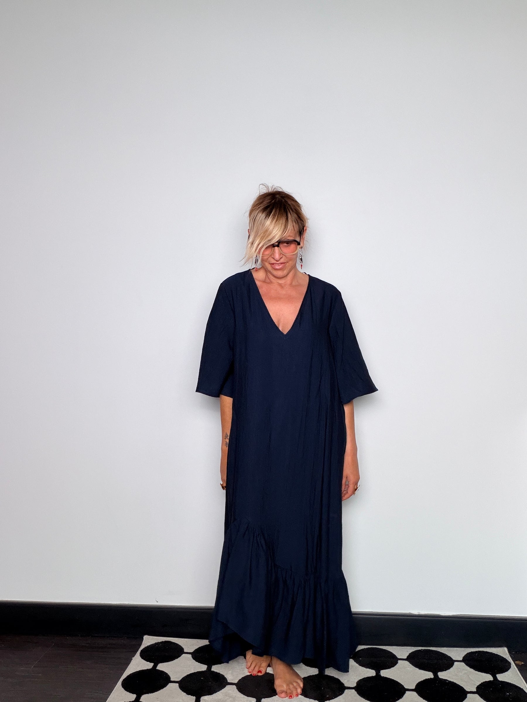 Abito Maxi in Viscosa con Balza Asimmetrica
