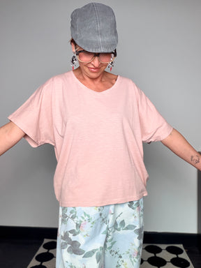 T-Shirt Oversize Scollo V Maniche Pipistrello