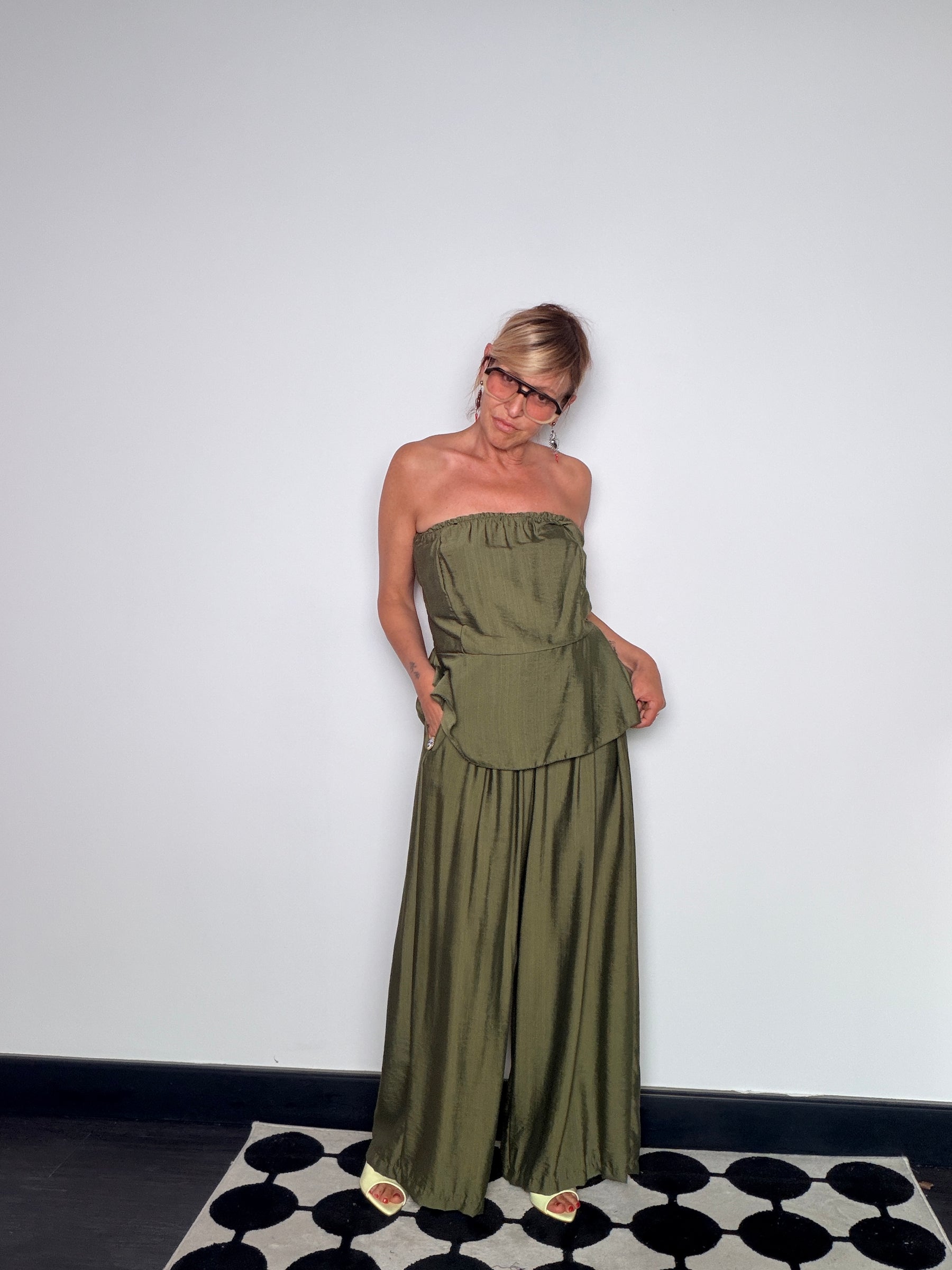 Set Due Pezzi Bustier e Pantalone Palazzo Fluido
