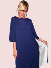 Abito Midi Oversize con Inserto Satin Laterale