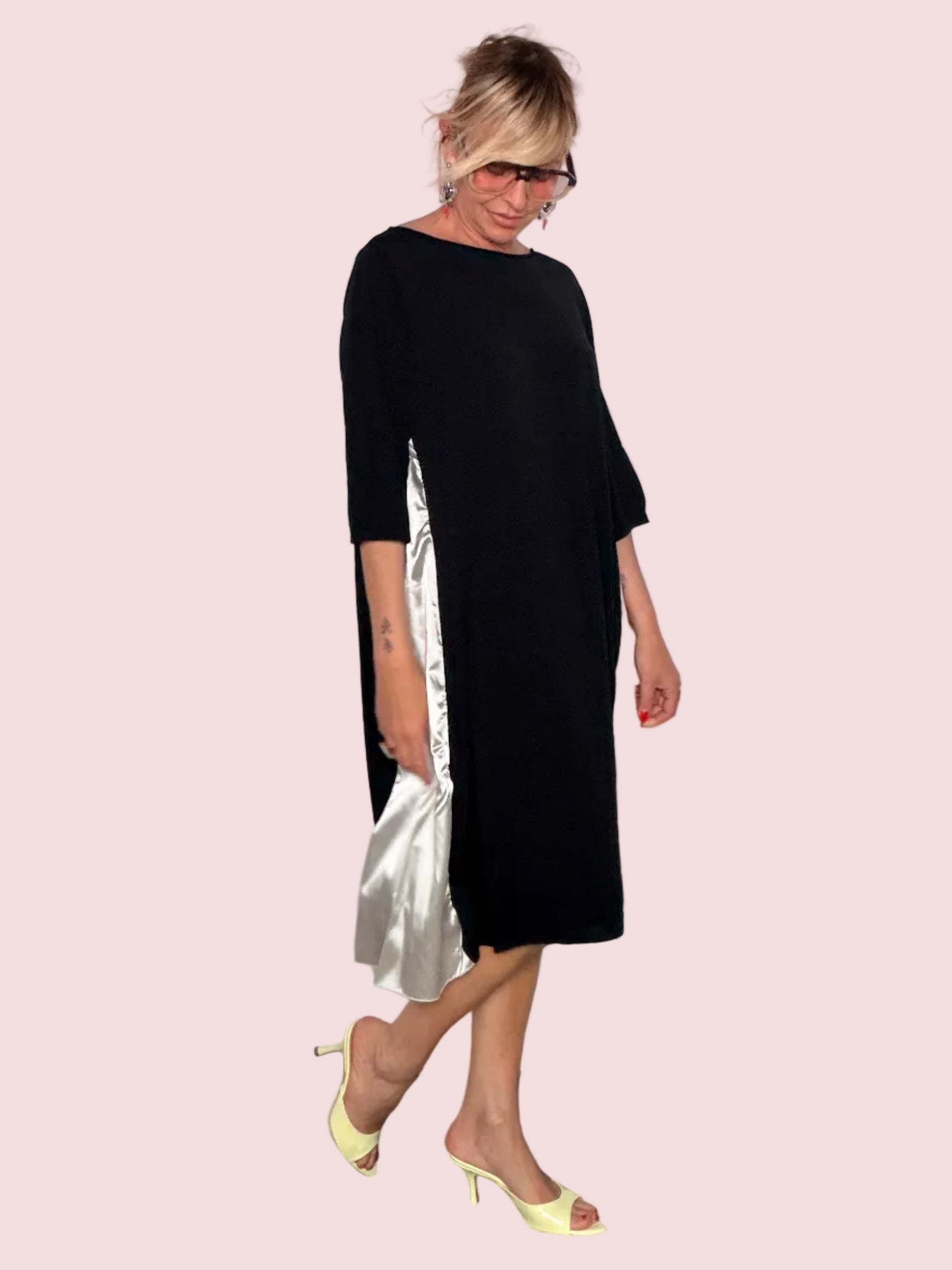 Abito Midi Oversize con Inserto Satin Laterale