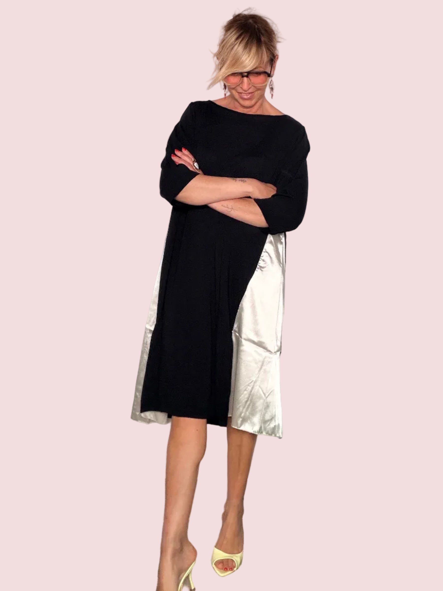 Abito Midi Oversize con Inserto Satin Laterale