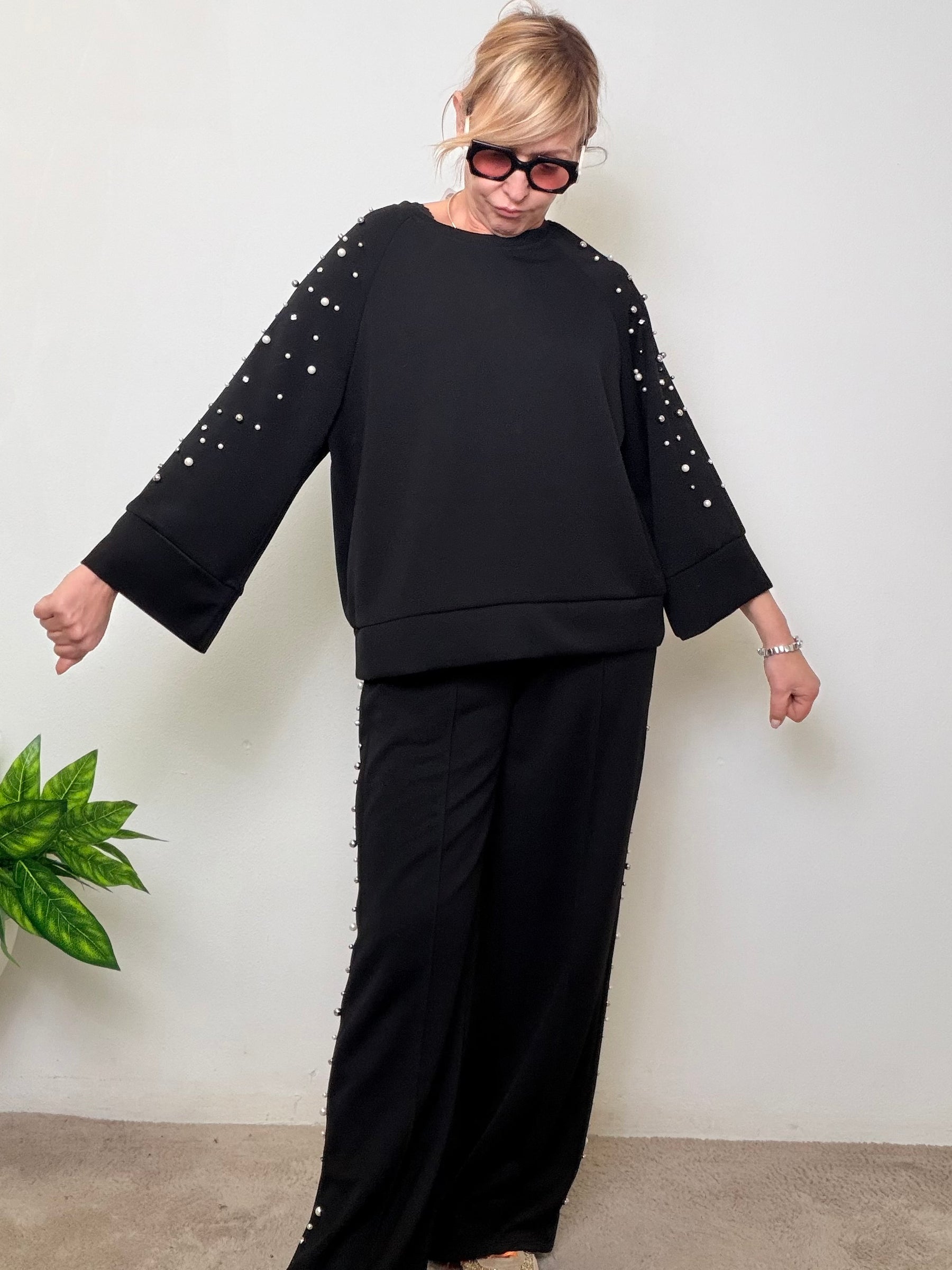 Completo Modal con Perle e Borchie