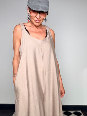 Tuta Jumpsuit Maxi Oversize Scollo V con Spalline Elasticate