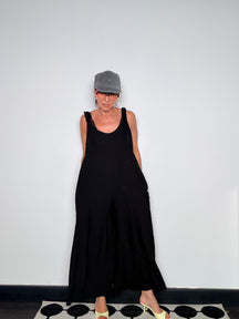 Tuta Jumpsuit Maxi Oversize Scollo V con Spalline Elasticate