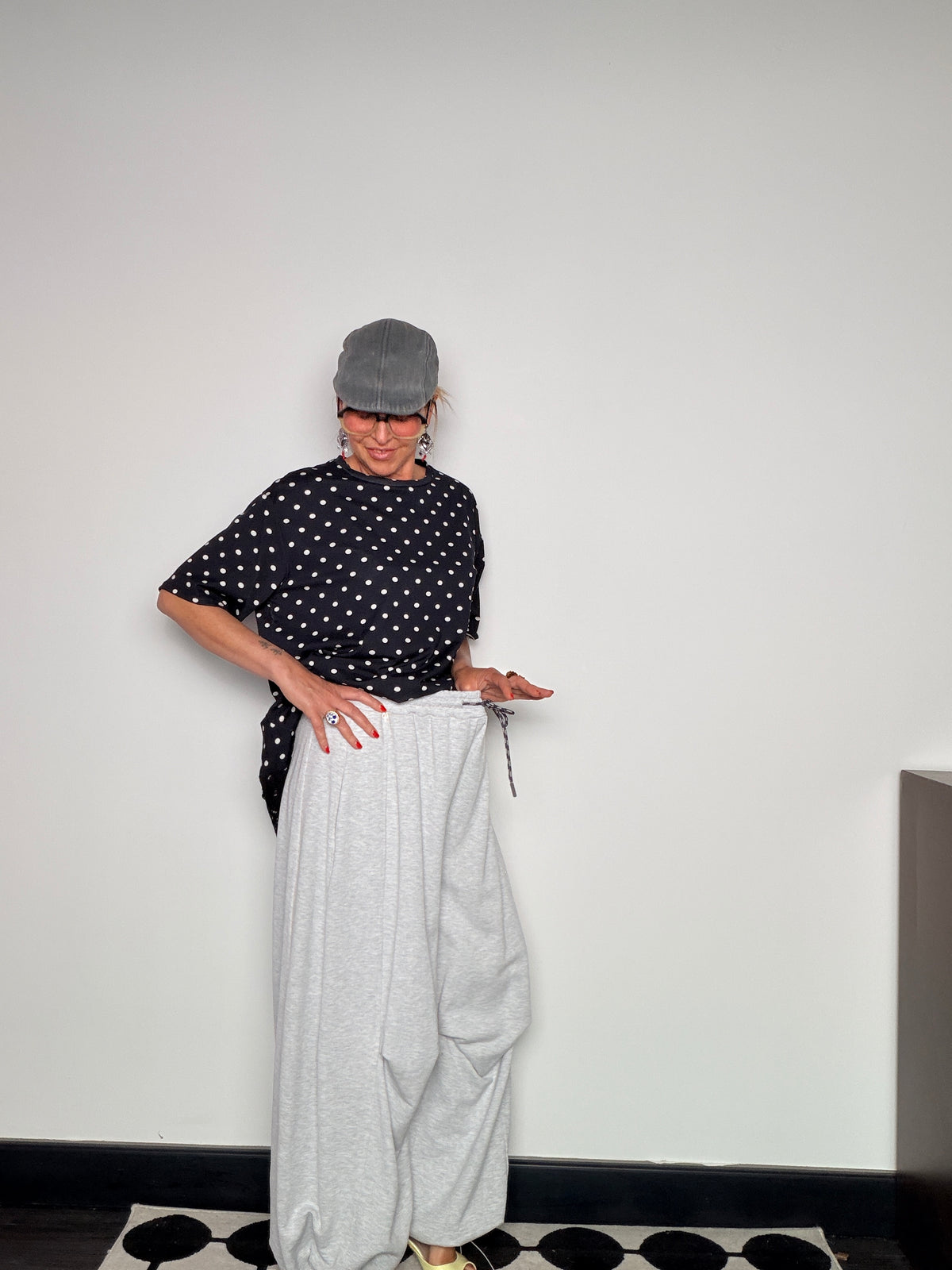 Pantalone Barrel Oversize con Coulisse e Elastico alla Caviglia