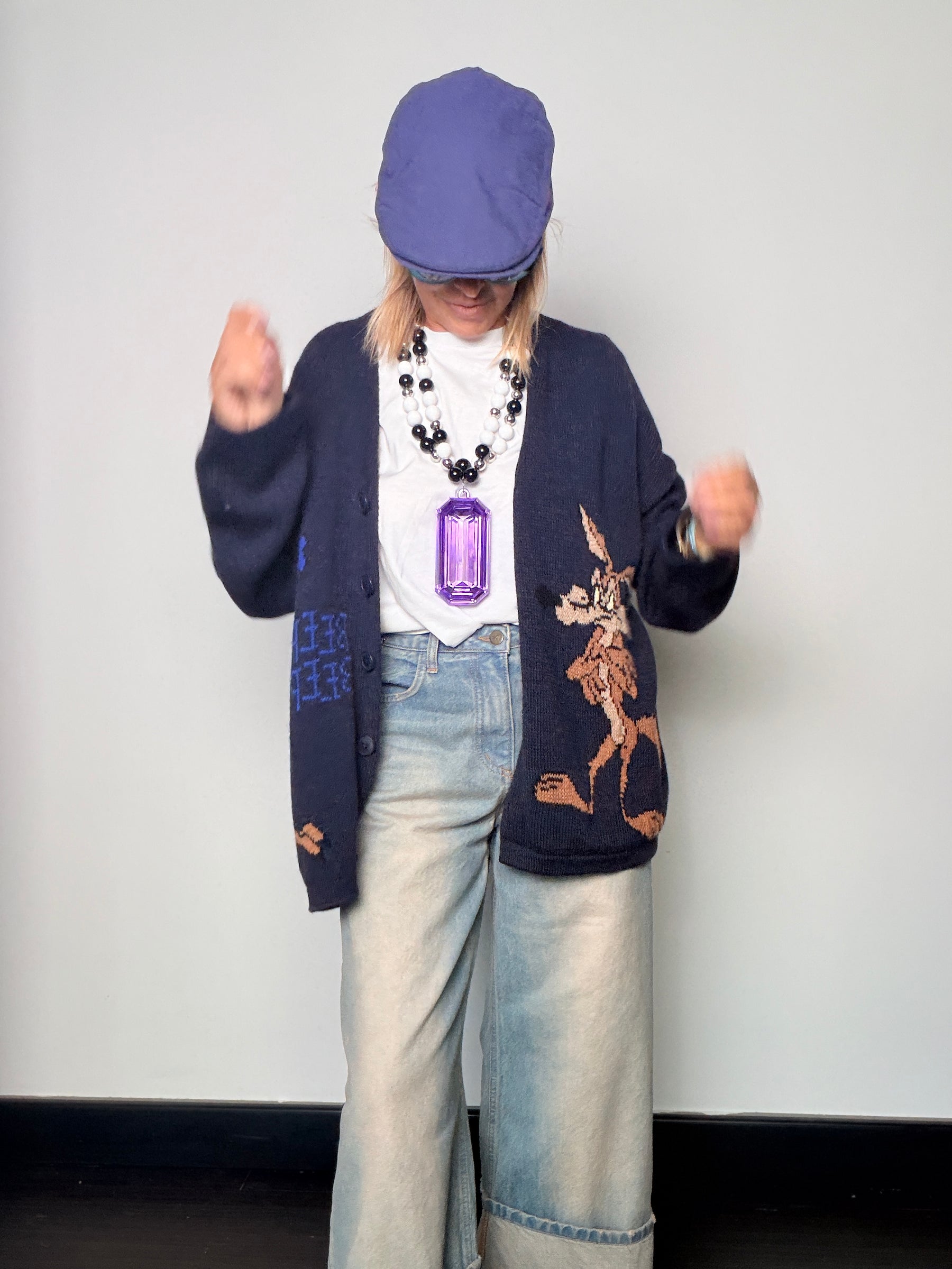 Cardigan over con fantasia cartoon