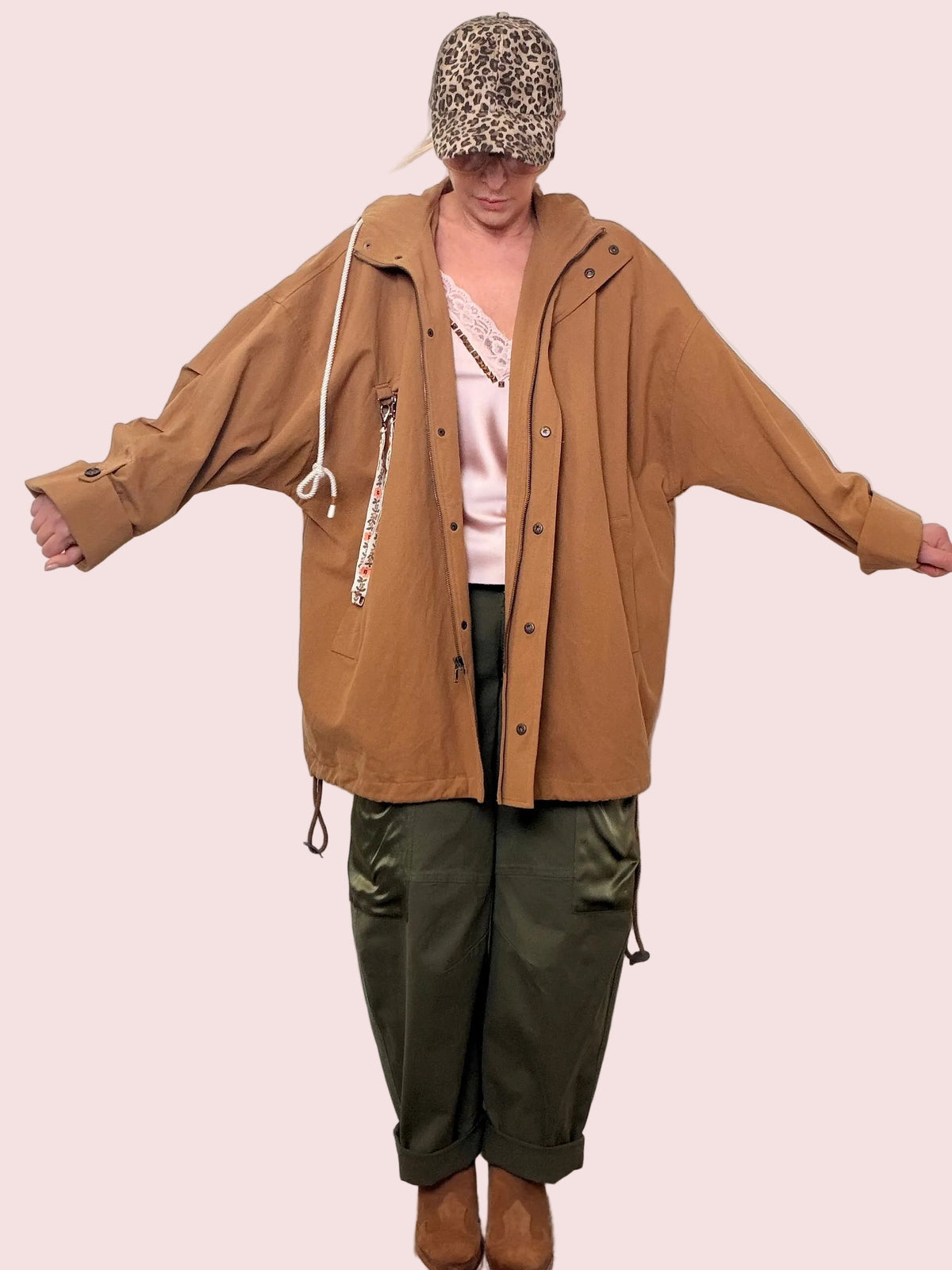 Giacca over con cappuccio