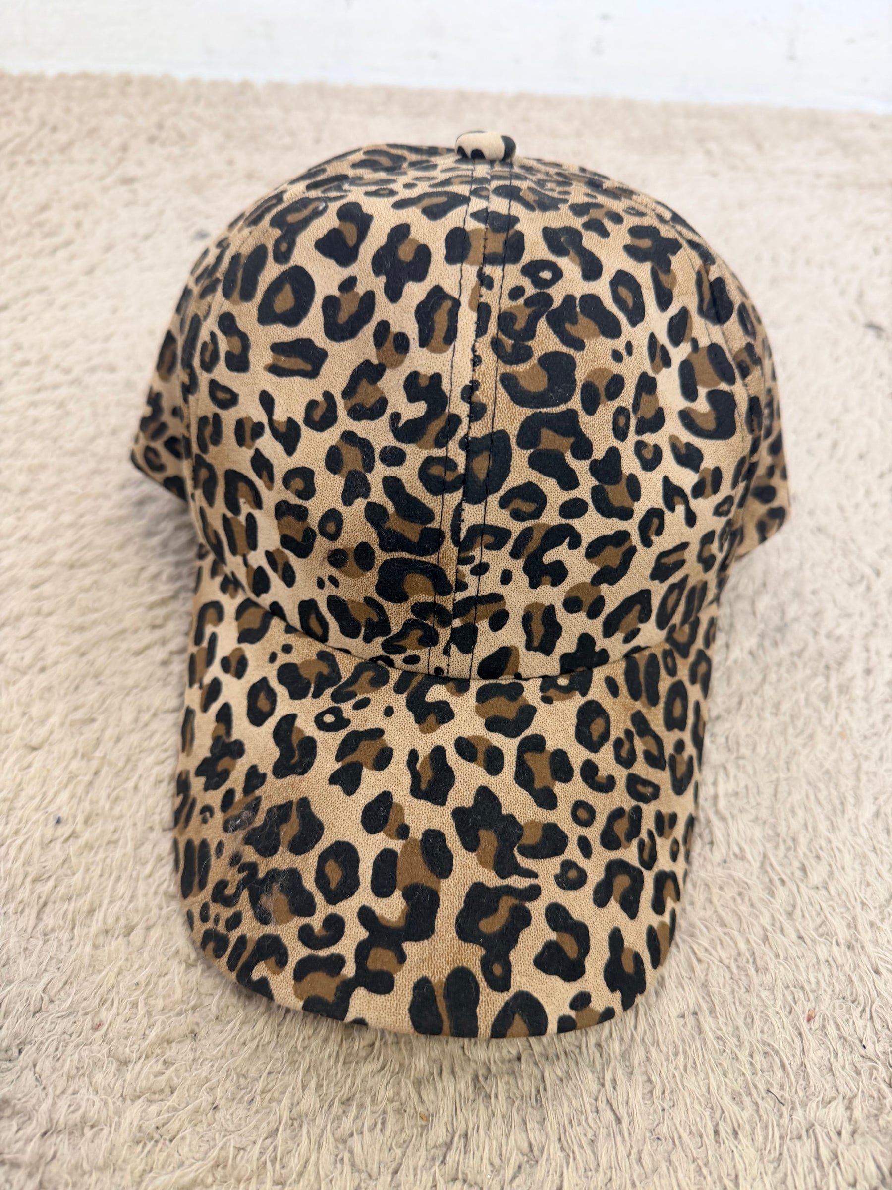 Cappelli baseball con logo e stampa animalier