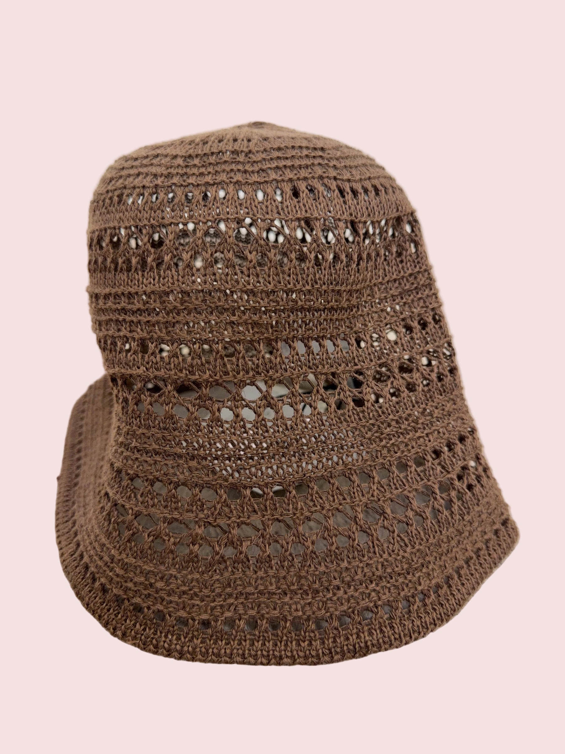 Cappello bucket intrecciato