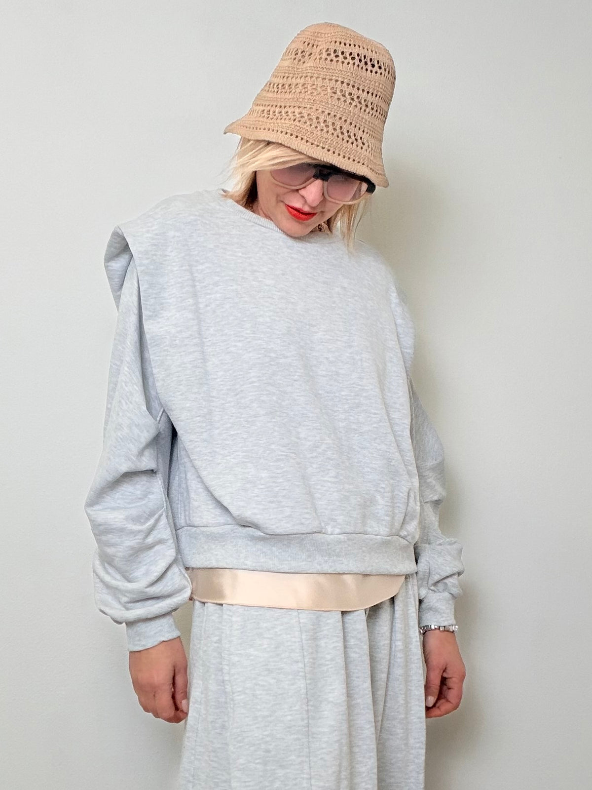 Felpa over con spalle strutturate