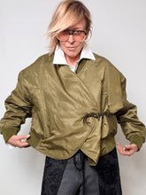 Bomber over con chiusura incrociata