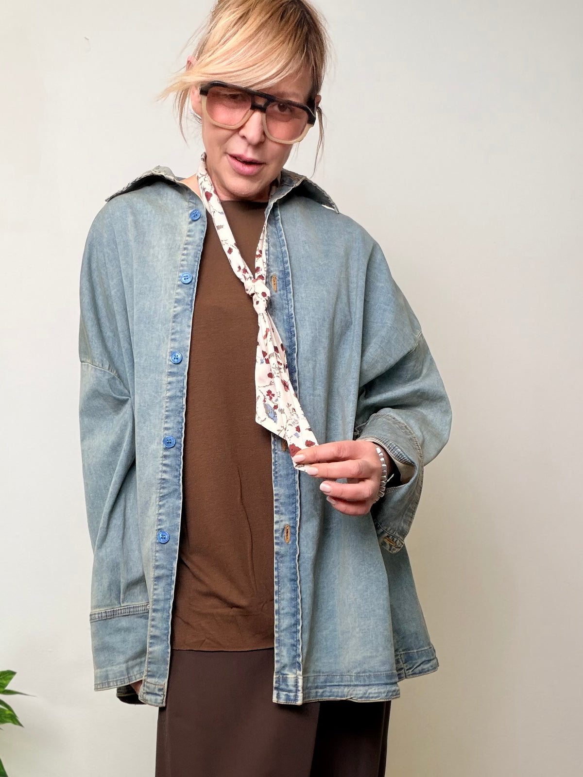 Camicia-giacca over con cravattino