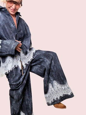 Pantalone Jeans con Dettagli in Pizzo