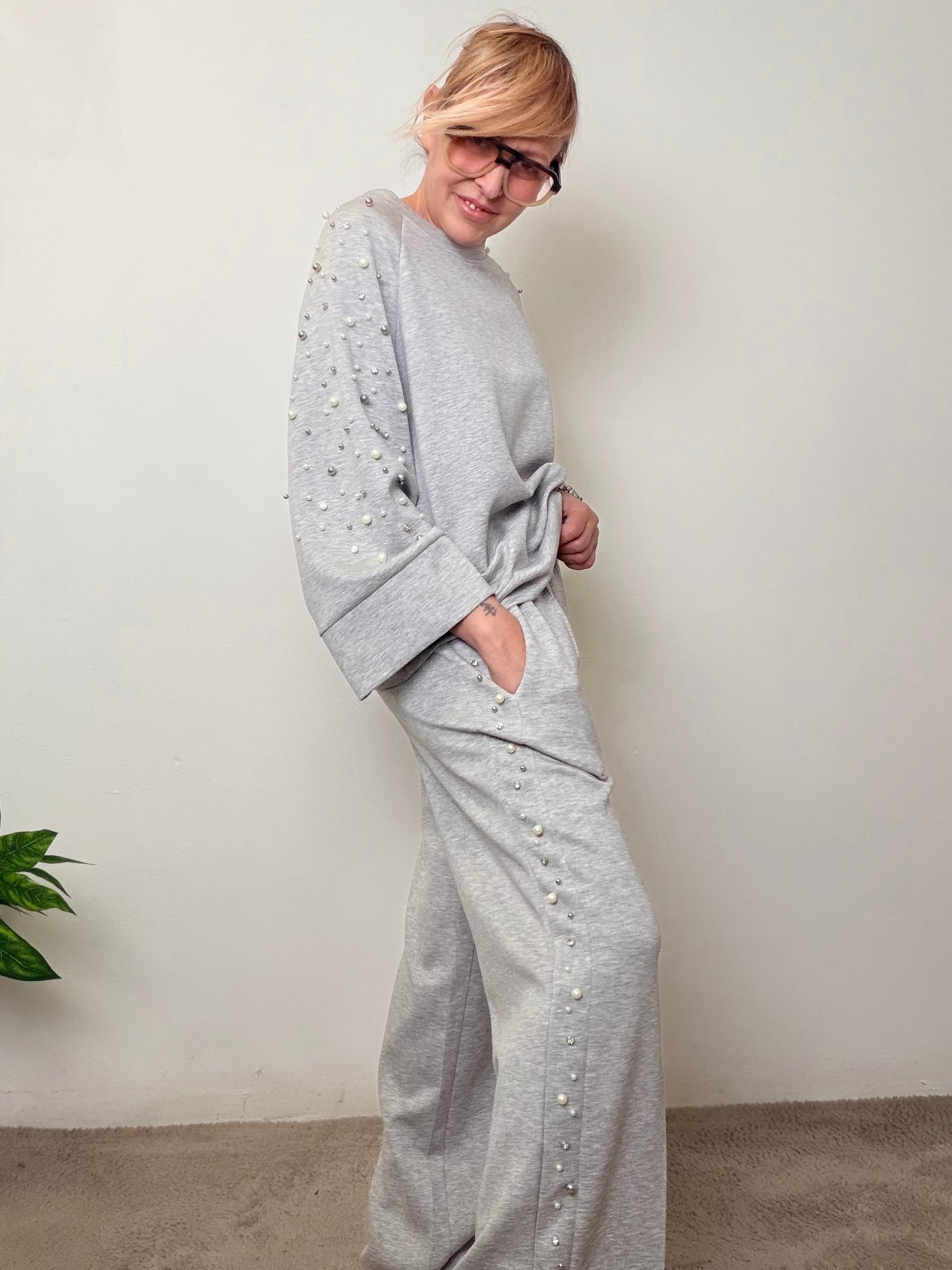 Completo Modal con Perle e Borchie