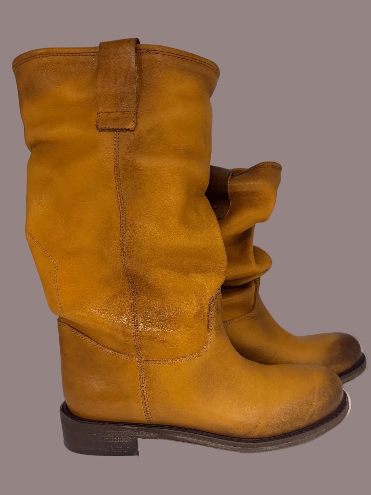 Stivale in Pelle Morbida Effetto Vissuto