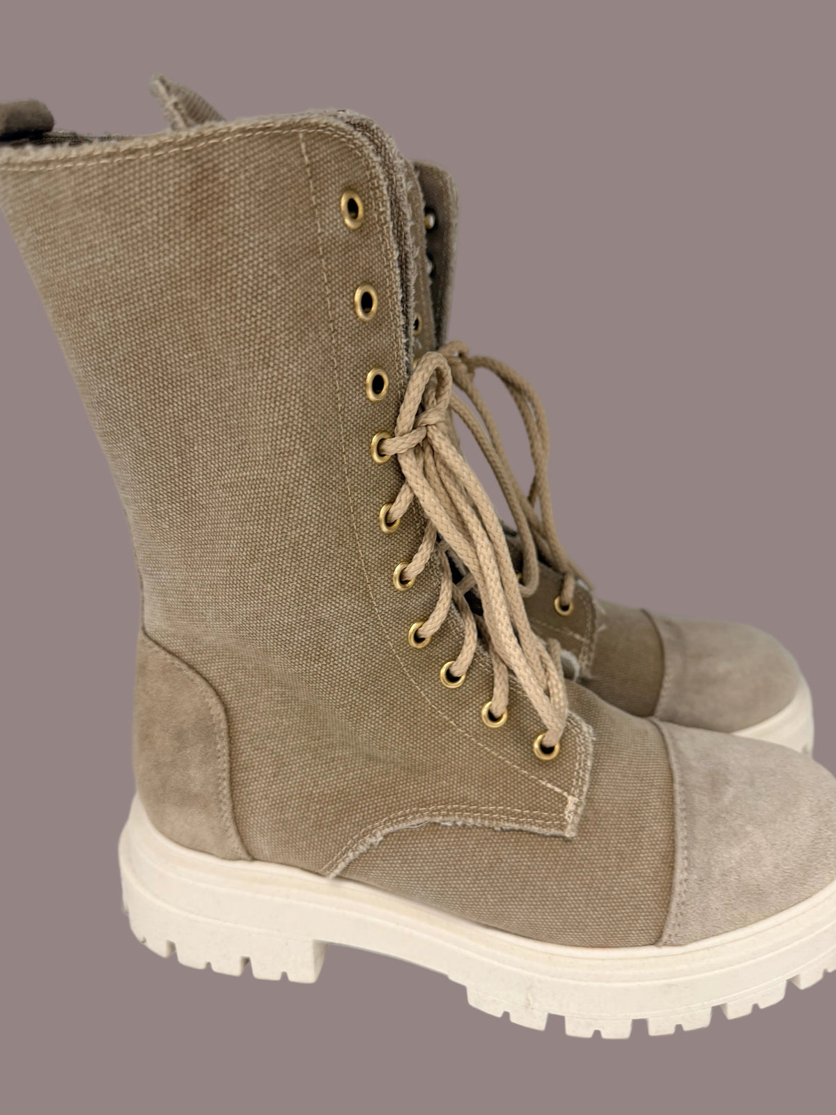 Anfibio in tela con anima urban